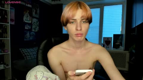 Snapshot of sweet_peach__ chatting on June 1, 2026, 6:31 pm kira online show from June 1, 2026, 6:31 pm