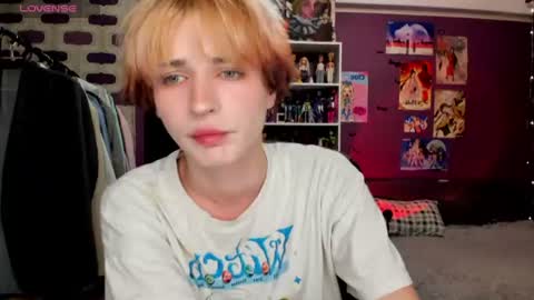 Snapshot of sweet_peach__ chatting on July 1, 2026, 8:30 pm kira online show from July 1, 2026, 8:30 pm