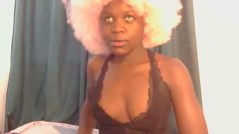 sweet peachy online show from March 27, 2026, 8:48 am