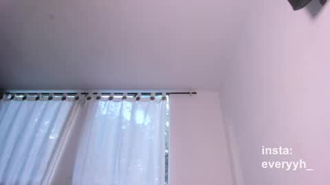 Snapshot of sweet_poetry chatting on May 24, 2026, 10:48 pm Ev online show from May 24, 2026, 10:48 pm
