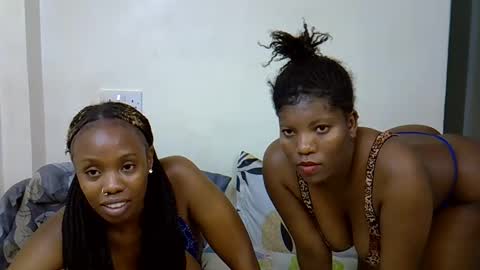 Elina online show from November 22, 2025, 2:54 am