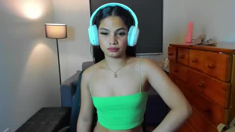 SCARLLET online show from December 12, 2024, 4:21 pm