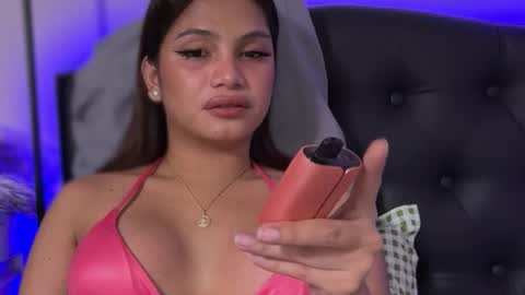 SCARLLET online show from October 9, 2025, 3:43 pm