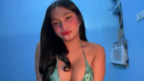 SCARLLET online show from April 9, 2026, 2:44 pm