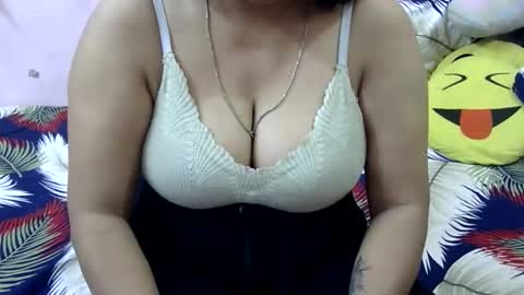 Snapshot of sweet_shivani chatting on May 28, 2026, 8:44 am sweet_shivani online show from May 28, 2026, 8:44 am