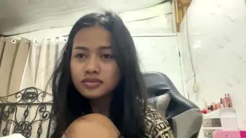 Leah online show from April 29, 2026, 2:10 pm