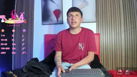 smiith online show from December 4, 2025, 7:33 pm