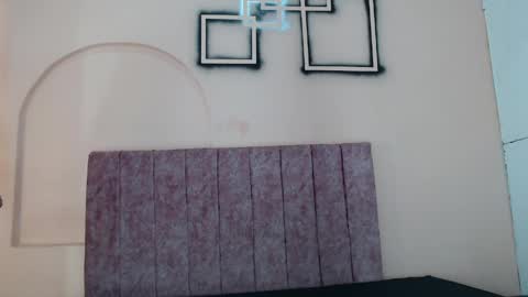 sweet_sofi20 online show from April 23, 2026, 2:41 pm