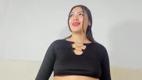 sweet_sophie_7 online show from January 29, 2025, 2:09 am