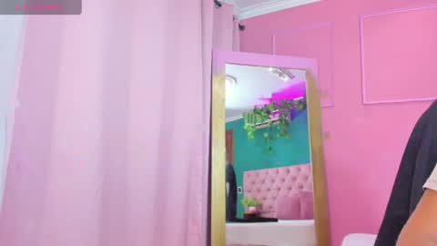 Yeileen online show from April 1, 2026, 12:44 am