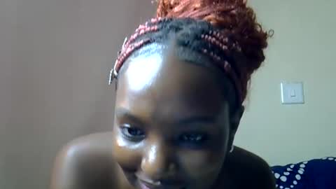 sweet_strawberina online show from March 31, 2026, 3:01 pm