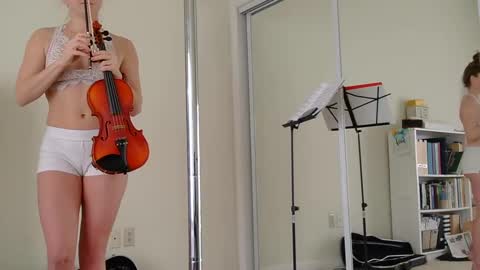 Heidi Brenner - Please check bio for schedule  FAQ online show from January 28, 2025, 1:38 pm