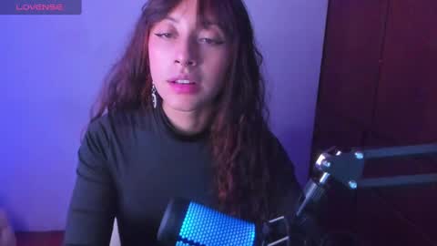 sweet_venus4 online show from March 6, 2025, 5:22 pm