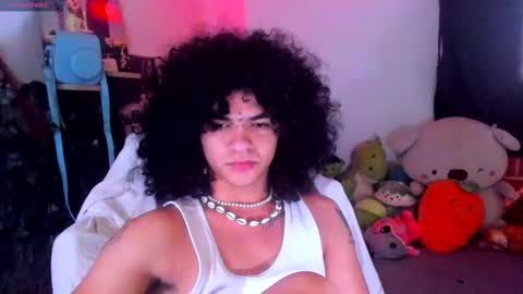 Steven independent model online show from March 1, 2025, 1:29 pm