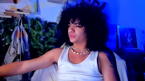 Steven independent model online show from March 6, 2025, 5:24 am