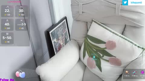 sweet_yumiq online show from October 4, 2025, 4:43 am