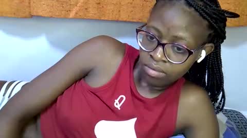 sweet_zarah online show from March 8, 2026, 2:04 am