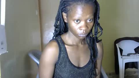 LIANAH online show from September 11, 2025, 7:41 am