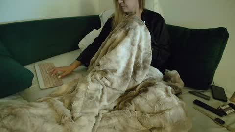 Ania online show from January 22, 2025, 12:38 am