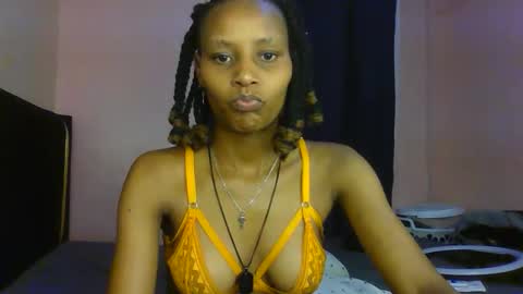 Snapshot of sweetbaby_30 chatting on May 16, 2026, 10:36 am Sweetbaby 30 online show from May 16, 2026, 10:36 am