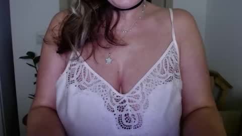 Diana online show from October 28, 2025, 11:51 pm