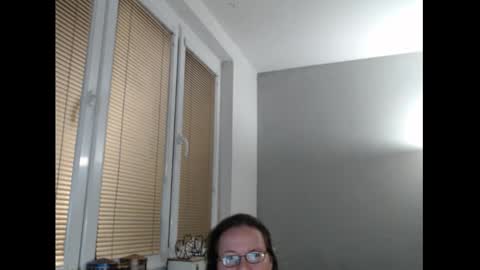 Sweetboobs85h online show from March 10, 2026, 8:36 pm