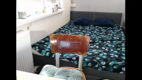 Sweetboobs85h online show from April 18, 2026, 8:07 am