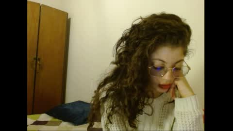 sweetcalm_ online show from April 20, 2026, 3:53 am