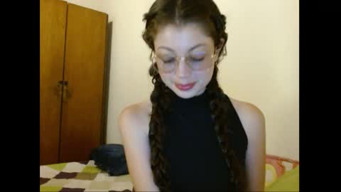Snapshot of sweetcalm_ chatting on April 25, 2026, 3:20 am sweetcalm_ online show from April 25, 2026, 3:20 am