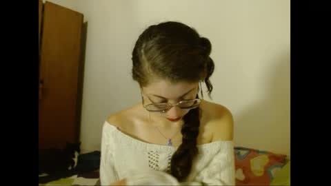 Snapshot of sweetcalm_ chatting on May 4, 2026, 3:57 am sweetcalm_ online show from May 4, 2026, 3:57 am