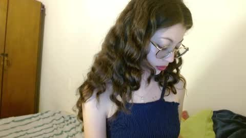 Snapshot of sweetcalm_ chatting on May 27, 2026, 3:14 am sweetcalm_ online show from May 27, 2026, 3:14 am