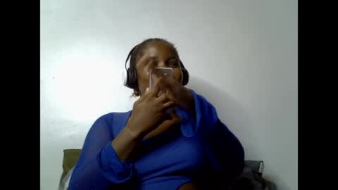 sweetcoochiex online show from June 12, 2026, 8:41 pm