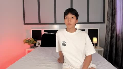 Eva Short hair girl  - Victoria Long red hair online show from March 9, 2026, 7:51 pm