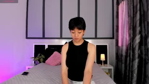 Eva Short hair girl  - Victoria Long red hair online show from May 4, 2026, 9:55 pm