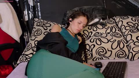 sweetdam12 online show from October 20, 2025, 7:58 pm