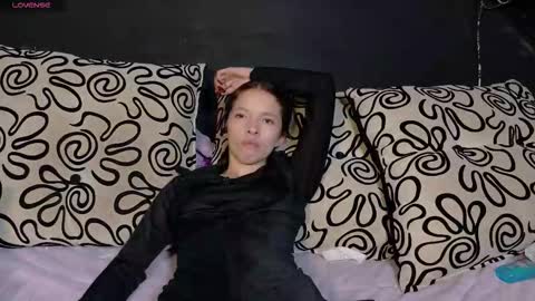 sweetdam12 online show from October 27, 2025, 8:46 pm