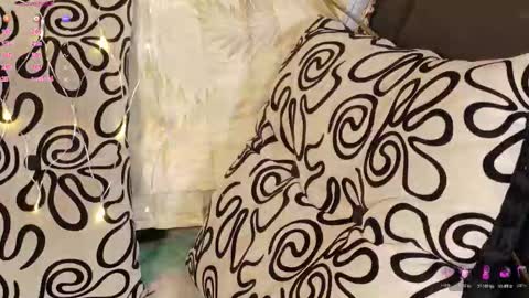 sweetdam12 online show from December 3, 2025, 10:19 pm