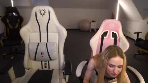 Amelia online show from September 14, 2025, 10:36 am