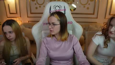 Amelia online show from October 5, 2025, 10:24 am