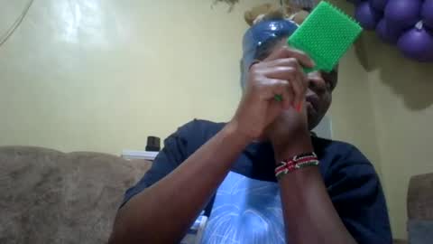 Snapshot of sweetdiva2012 chatting on June 15, 2026, 1:57 pm sweetdiva2012 online show from June 15, 2026, 1:57 pm