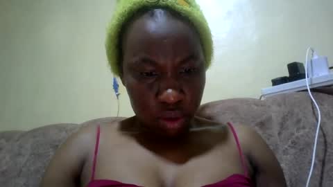 Snapshot of sweetdiva2012 chatting on June 21, 2026, 4:37 am sweetdiva2012 online show from June 21, 2026, 4:37 am