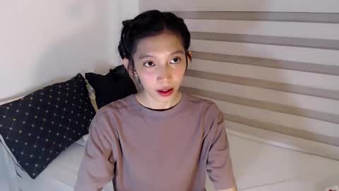 Snapshot of sweetestcelest chatting on June 10, 2026, 1:50 am Celest online show from June 10, 2026, 1:50 am