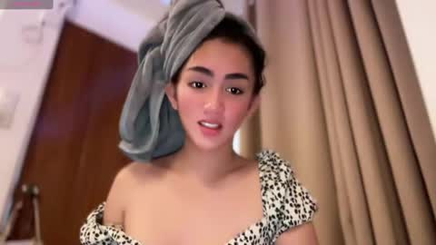 mallow online show from March 12, 2025, 9:23 am