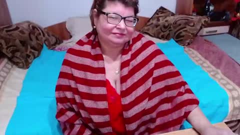 sweetestmilf4you online show from February 27, 2025, 2:54 pm