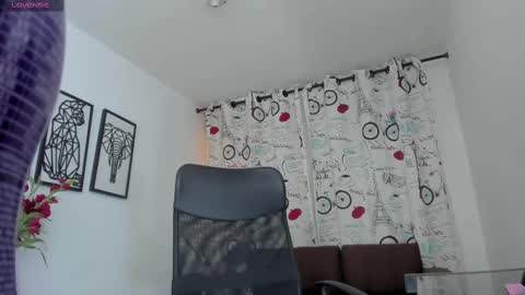 Fabiana online show from February 22, 2025, 7:14 pm