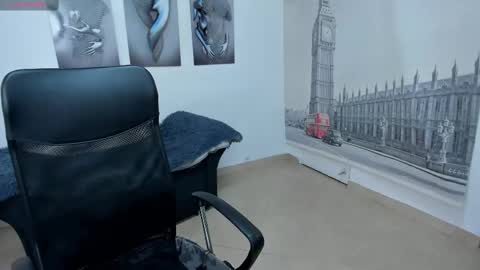 Fabiana online show from February 27, 2025, 7:26 pm