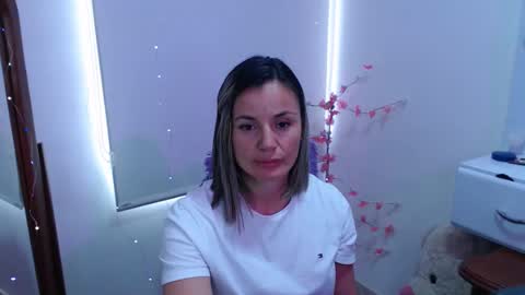 sweef online show from May 5, 2026, 7:55 pm