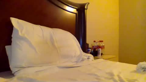 sweetg233 online show from February 11, 2025, 5:50 pm