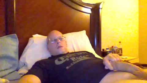 sweetg233 online show from October 25, 2025, 6:32 am