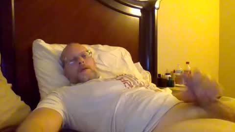 sweetg233 online show from November 12, 2025, 7:35 pm